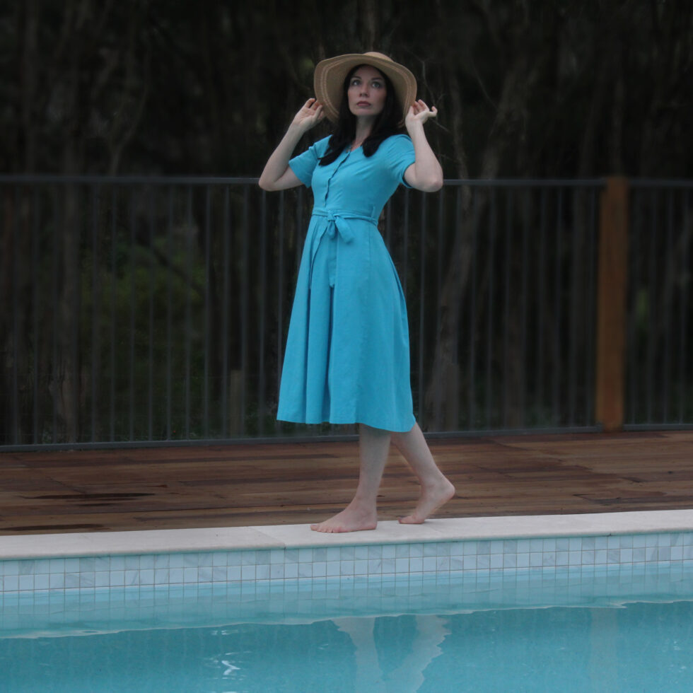 Liberty Blue V-Neck linen